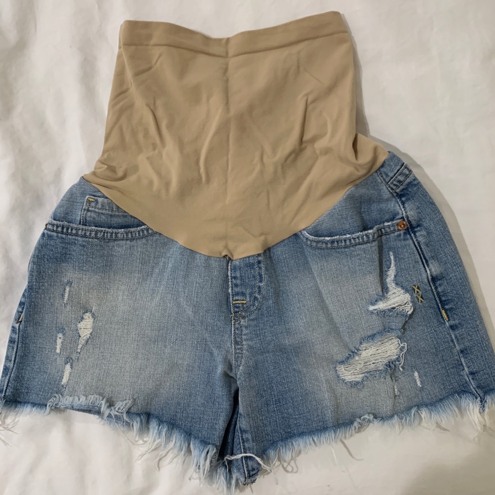 Maternity jean shorts size 26!